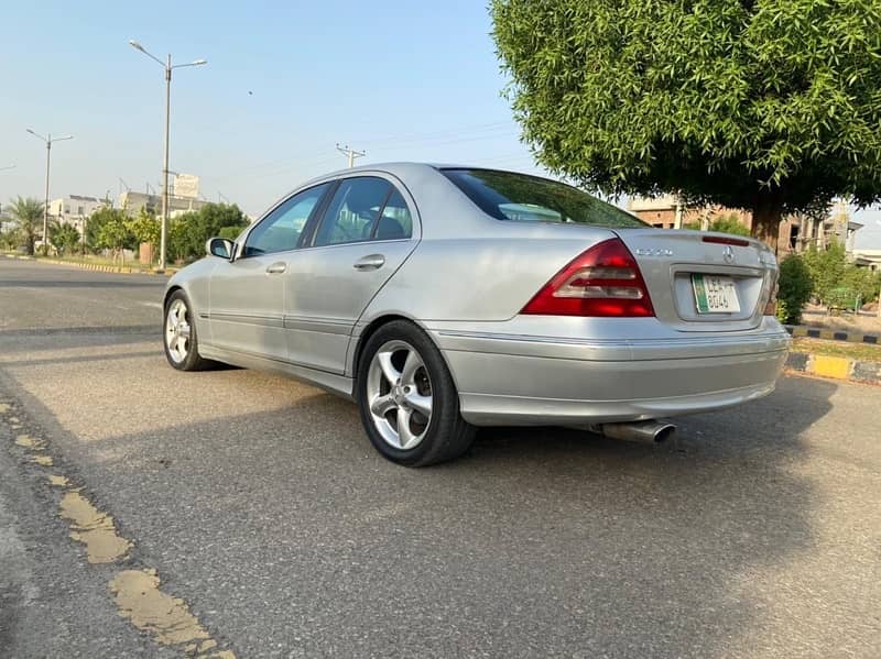 Mercedes C Class 2004 4