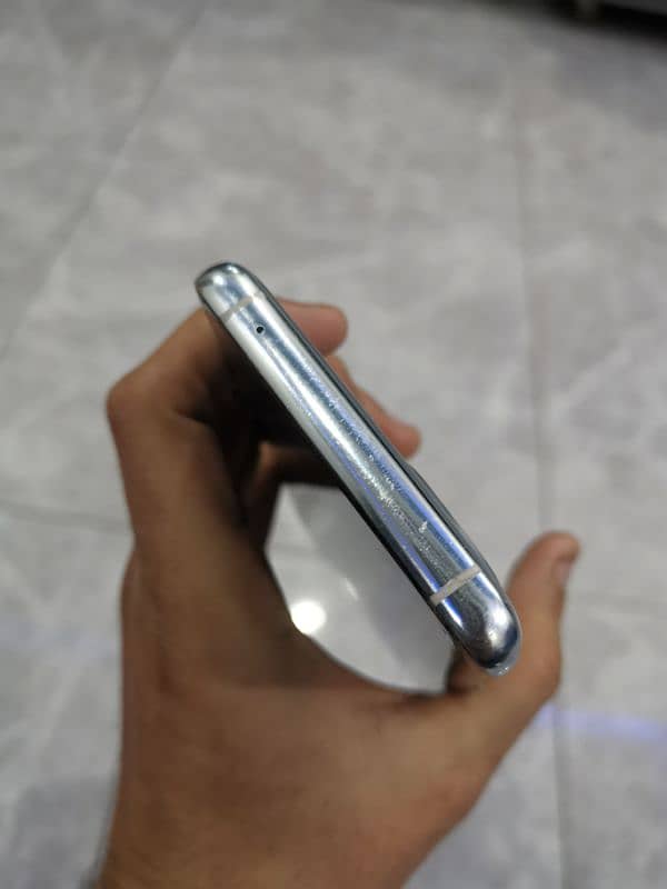 Oneplus 9 pro in good condition 12gb 256gb Dot in Lcd and glass break 3