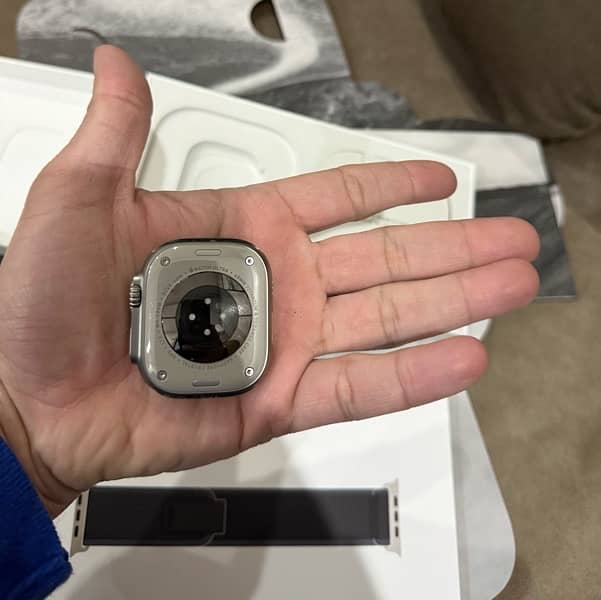 Apple Watch Ultra 2 6