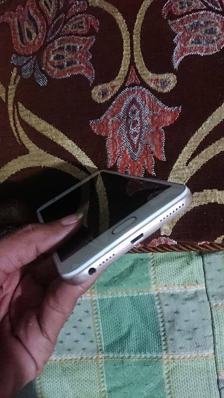 OPPO F1s 4+64GB(Non Pta) 3