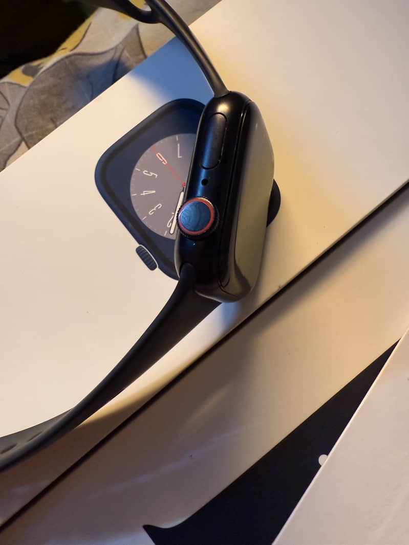 Apple Watch series 8 sports 1