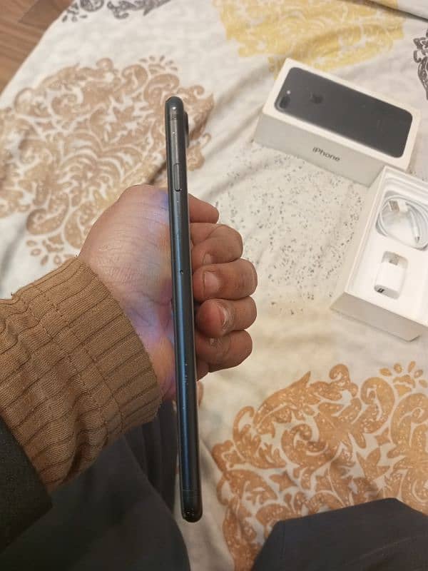 iPhone 7 plus 128 gb mate black 5