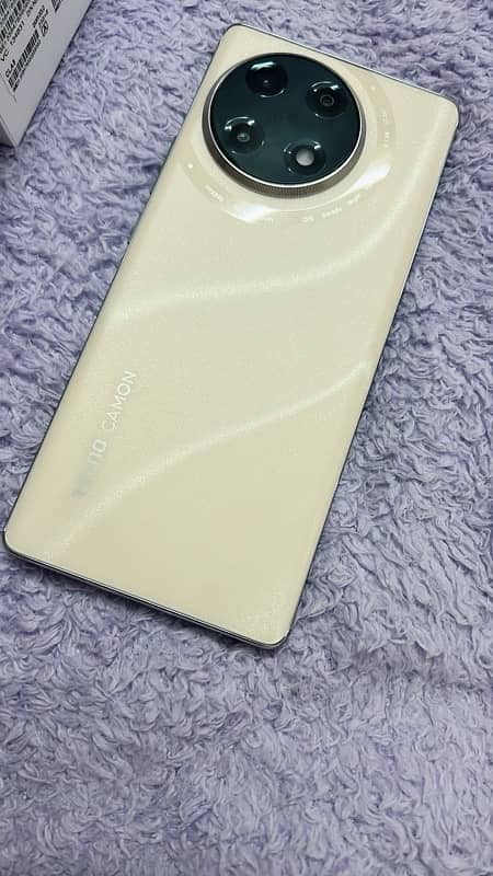 camon 30s 8/256 Price (57k) 0