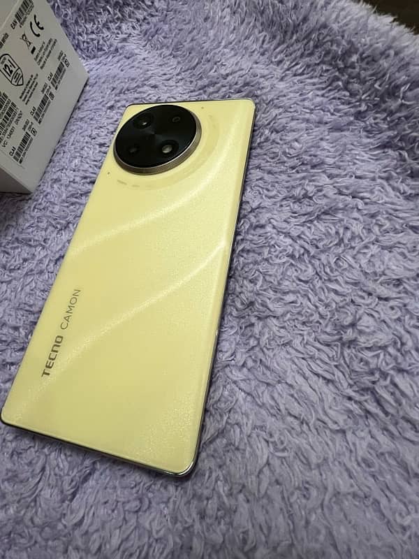 camon 30s 8/256 Price (57k) 12