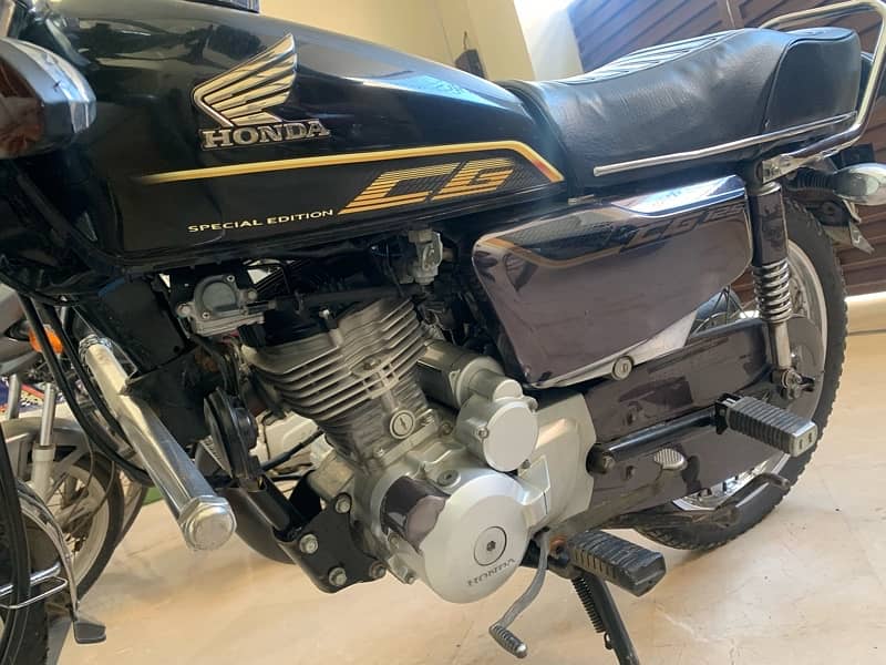 Honda 125 special Edition 2022 11