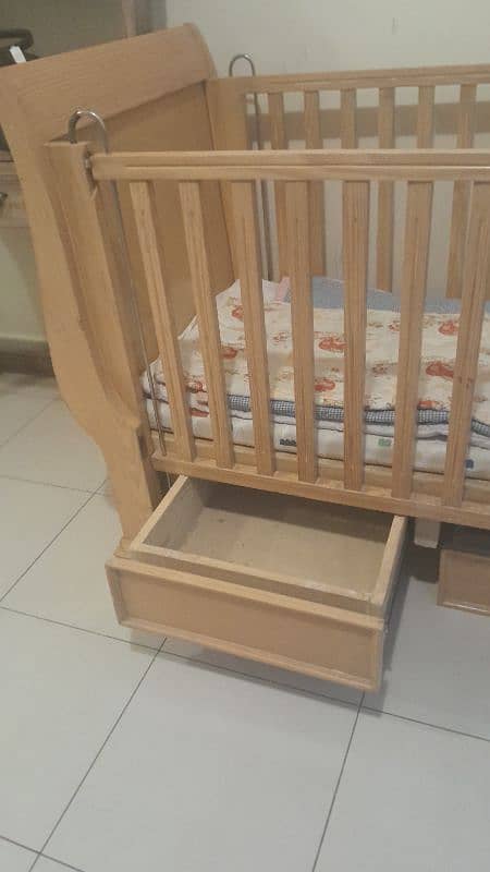 pure wooden baby cort 1