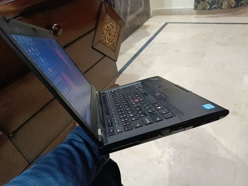 Lenovo T430i 4