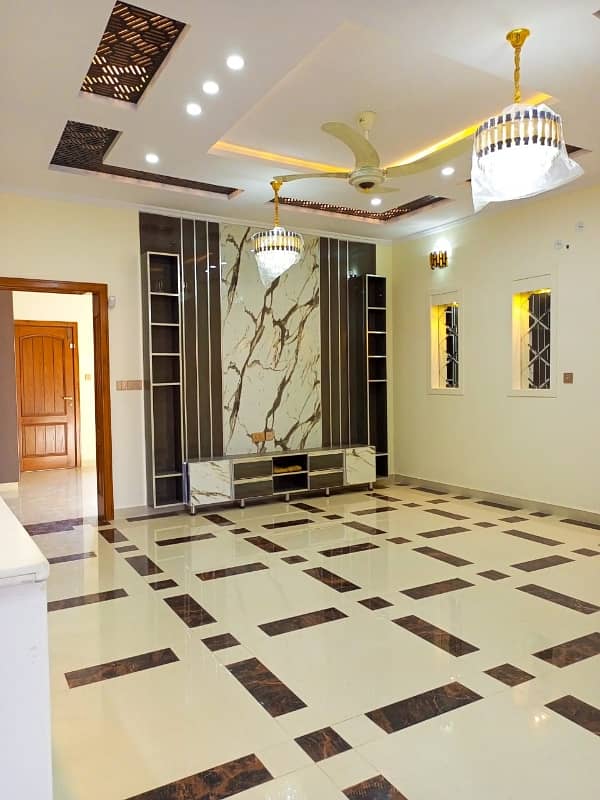 Gorgeous Prime Location 10 Marla House For Sale Available In Bahria Town Phase 8 30