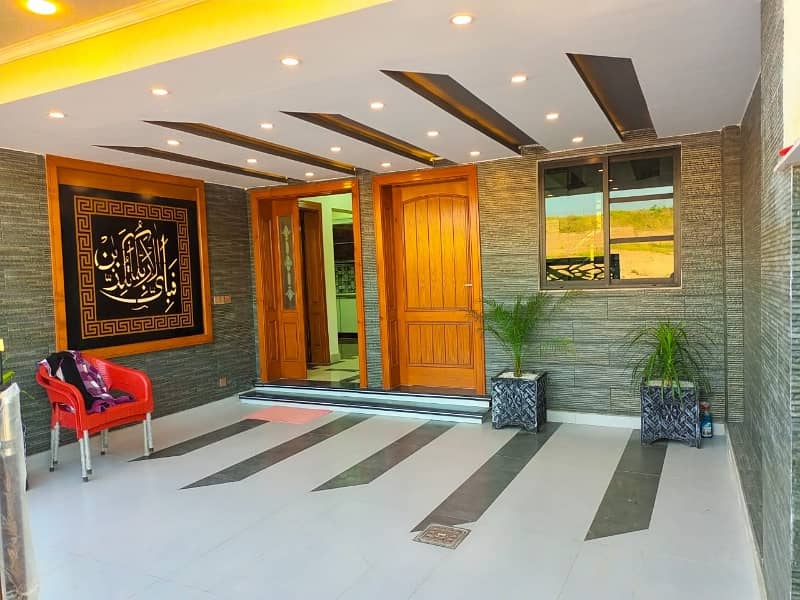 Gorgeous Prime Location 10 Marla House For Sale Available In Bahria Town Phase 8 41