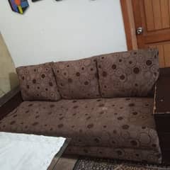 7seaeter sofa. . . urgent sale