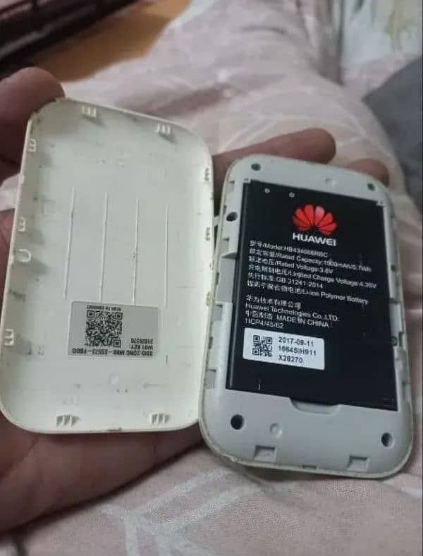 Huawei FreeBuds SE 2 (Used) – Excellent Condition 4