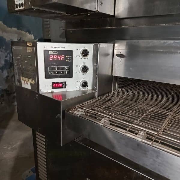 Middle by marshall conveyor belt pizza oven commercial SB Kitchen Eng 1