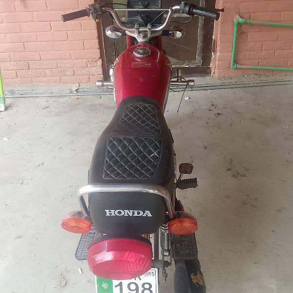 Honda 125 urgent sale exchange possible 03/32/33/78/125 5