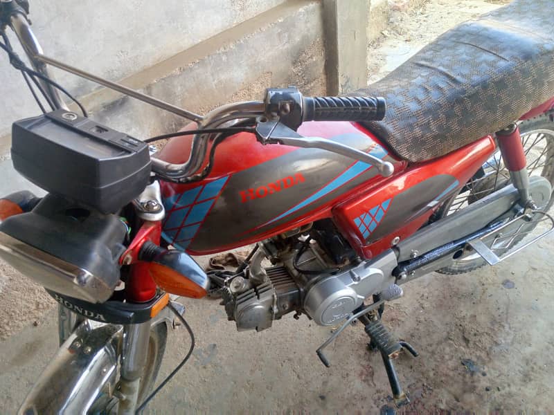 Honda Cd DaDU NUM 1