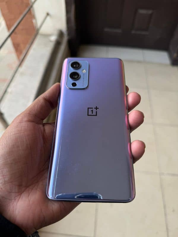 OnePlus 9, 12gb ram 256gb storage Global model 3