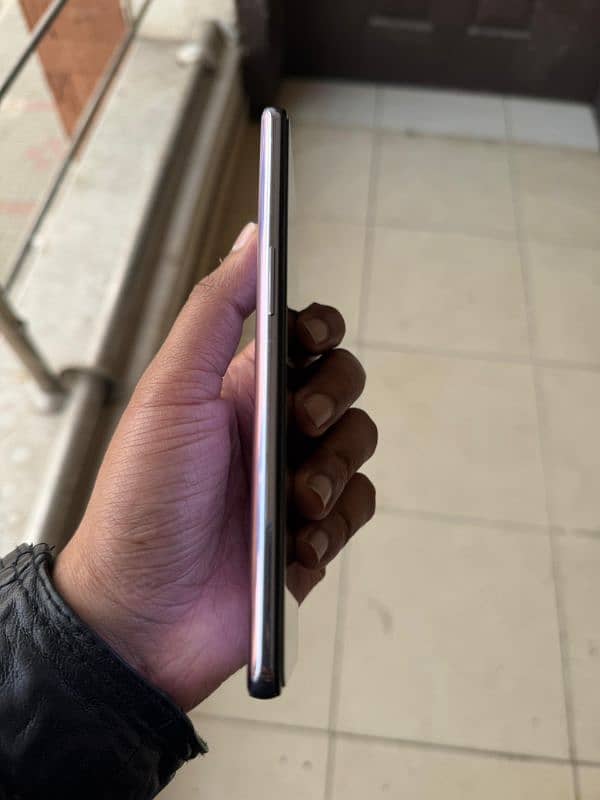 OnePlus 9, 12gb ram 256gb storage Global model 4