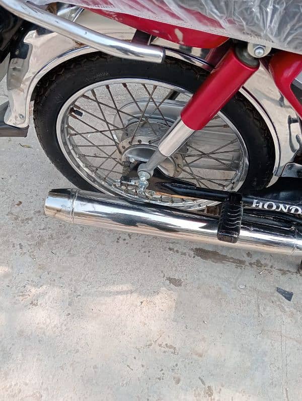 Honda CD70 model 2022 All Punjab number Laga Howa ha. . . urgent sale 6