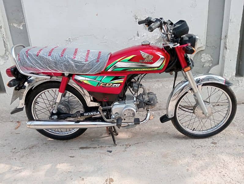 Honda CD70 model 2022 All Punjab number Laga Howa ha. . . urgent sale 7