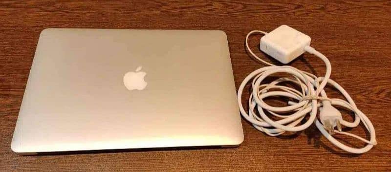 Macbook Air 2014 (11 inches) 4gb ram 128gb ssd 2