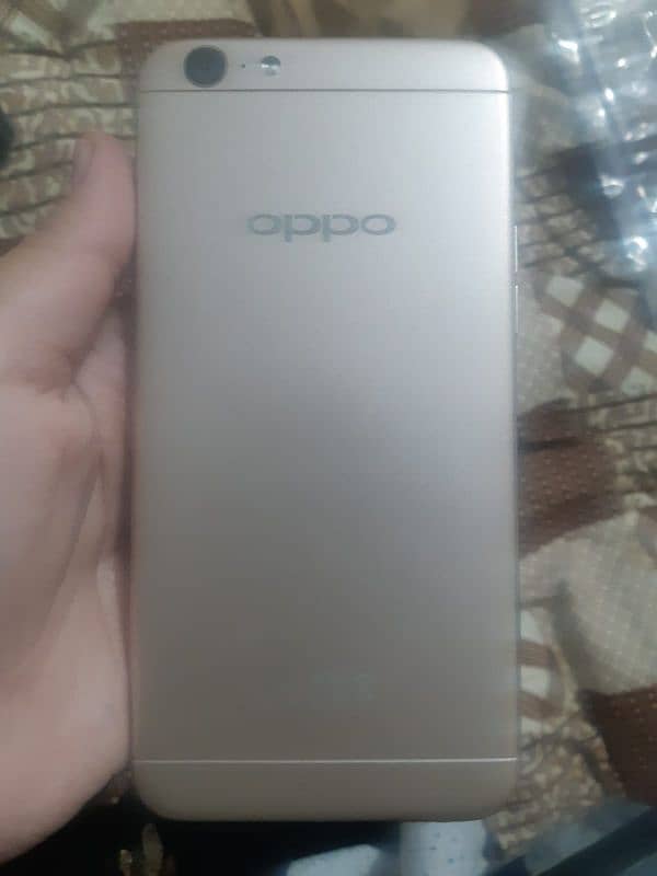 Oppo A57 with 6 GB RAM 5