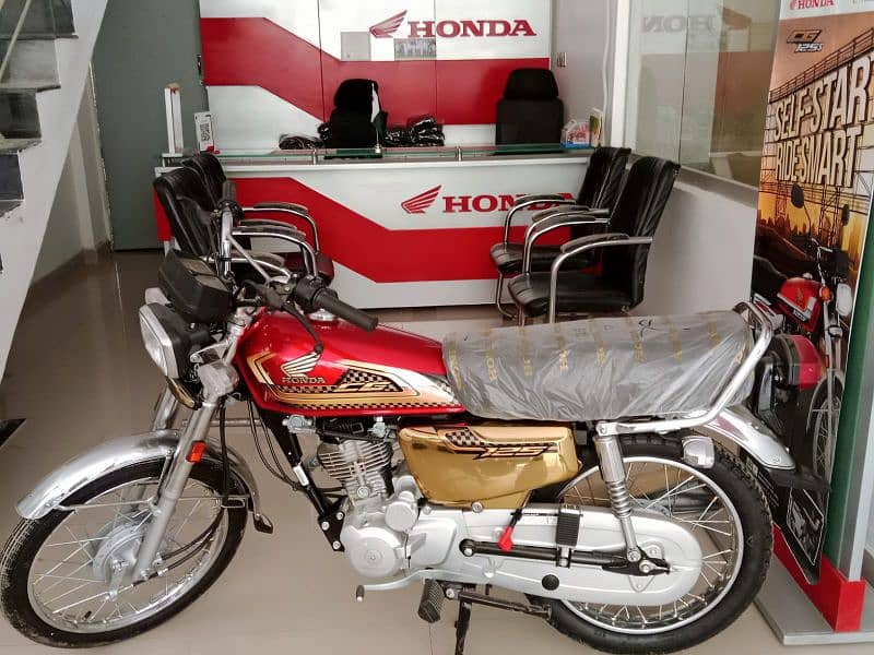 Zero Meter Honda CG-125 and CG 125 Special Edition GOLD Available 7