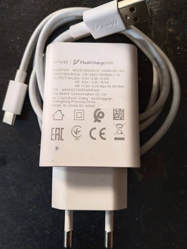 vivo 44watt charger 0