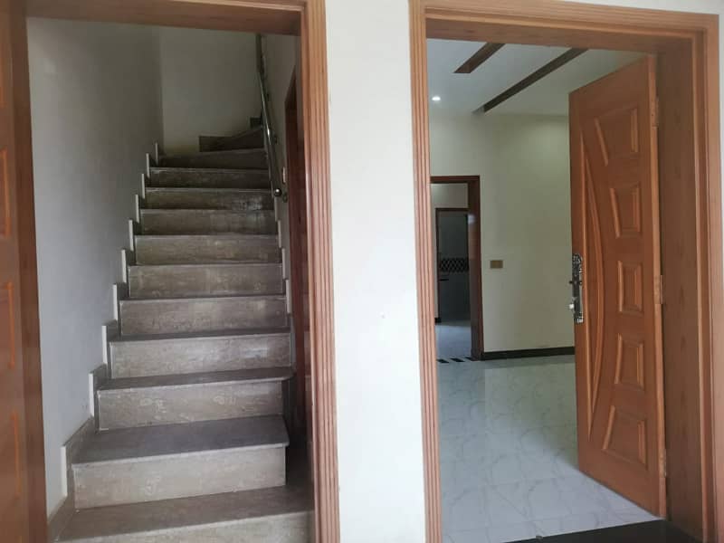 4 MARLA BRAND NEW HOUSE FOR SALE IN VERY REASONABLE PRICE 5