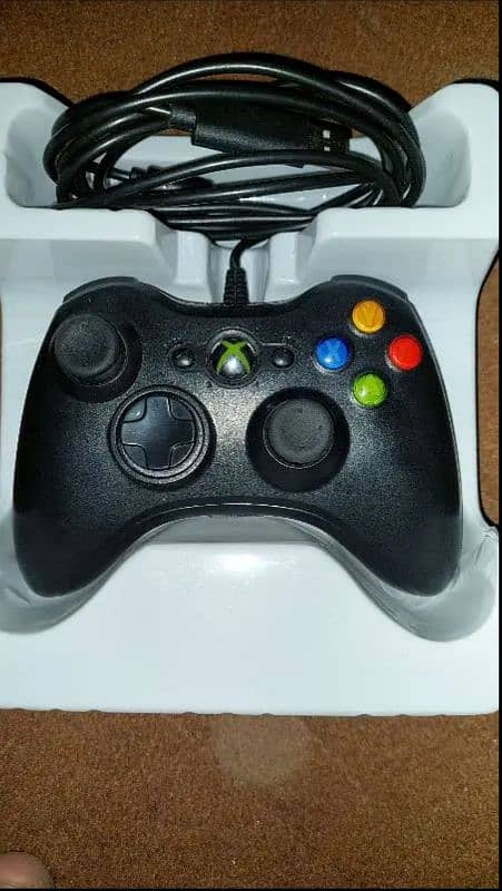 Xbox 360 controller 1