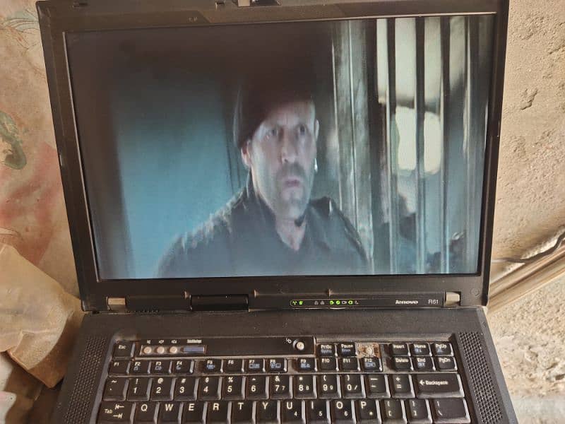 R61 model A+ screen laptop 3