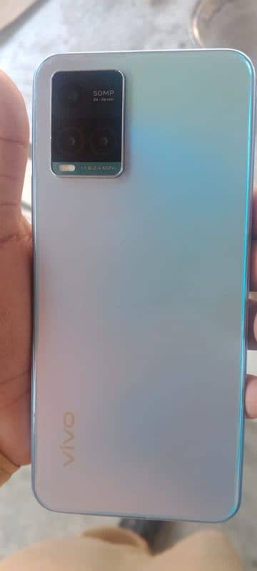 vivo y 33s 8+4/128 1