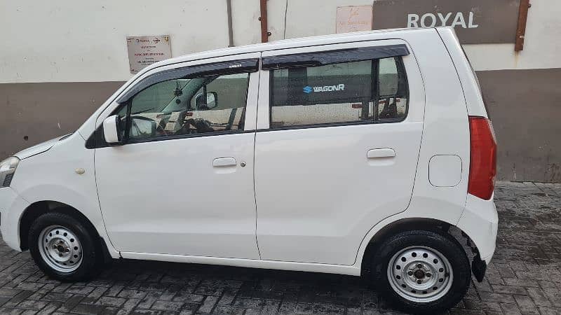 Suzuki Wagon R 2017 6