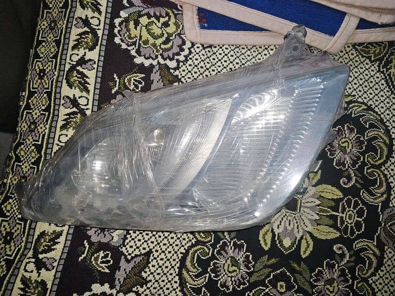 toyota prius head light 0