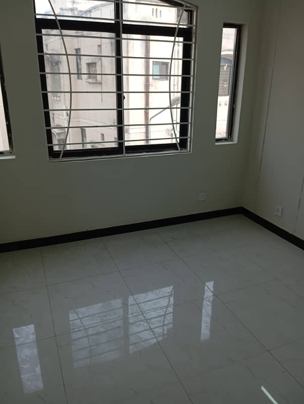 G11/3 New PHA Fully Renovated E type flat For Sale 3rd floor 4