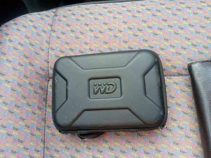 DM HD 3.0 500Gb portable Hard drive 6