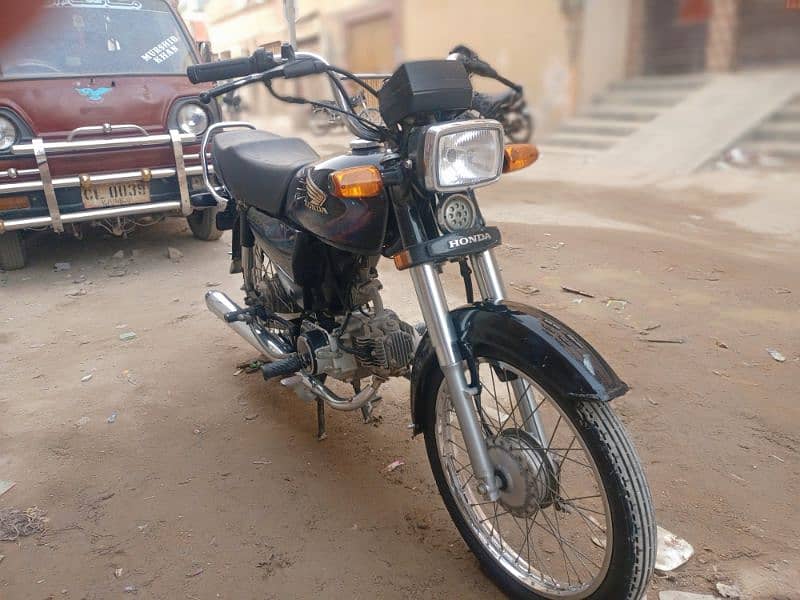 Honda CD 70 Model 2024 3