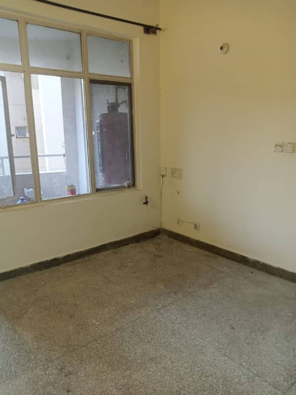 G11/3 ibne sina road C type flat For Rent First floor only family bachelor's Job person 3