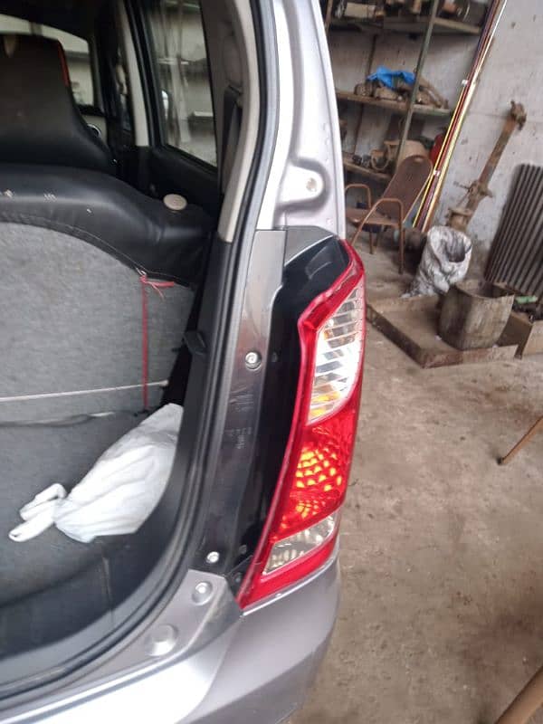 Suzuki Wagon R 2022 12