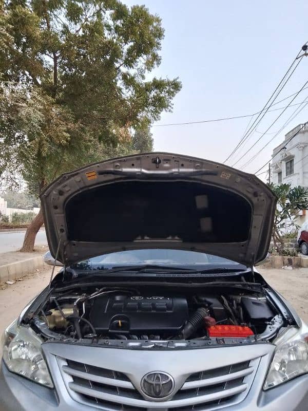 Toyota Corolla Altis 2011 in genuine condition 9