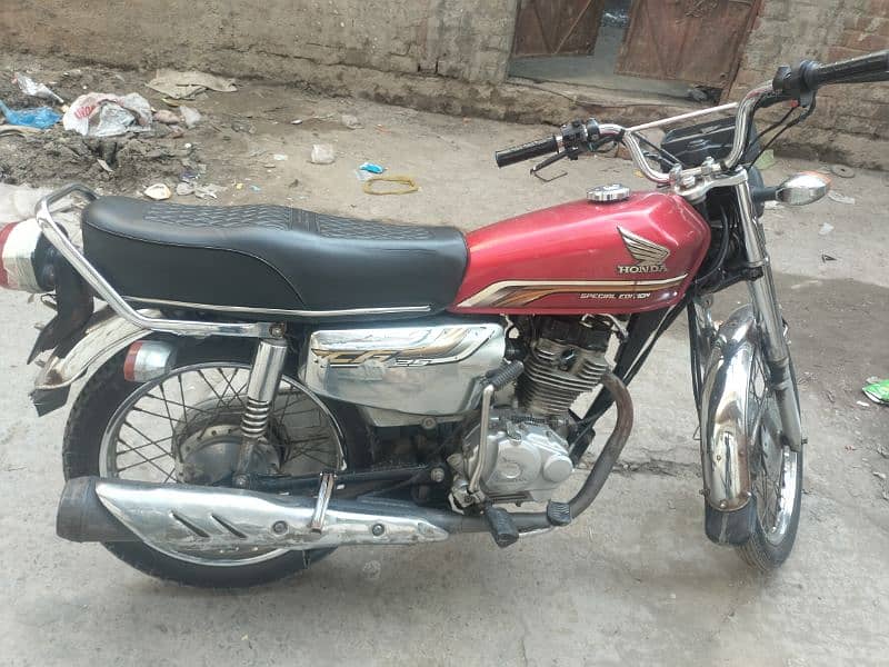 Honda 125 Special Edition 1