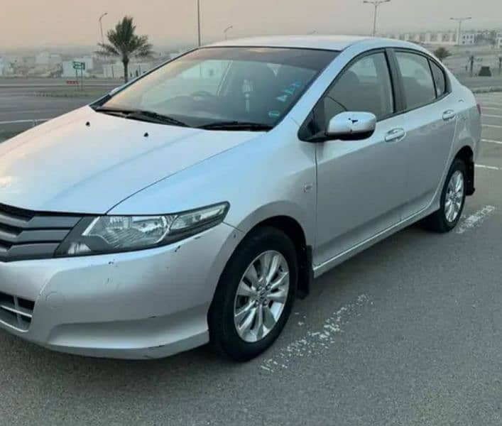 Honda City IVTEC 2010/11 Lahore Registered Family Used 1