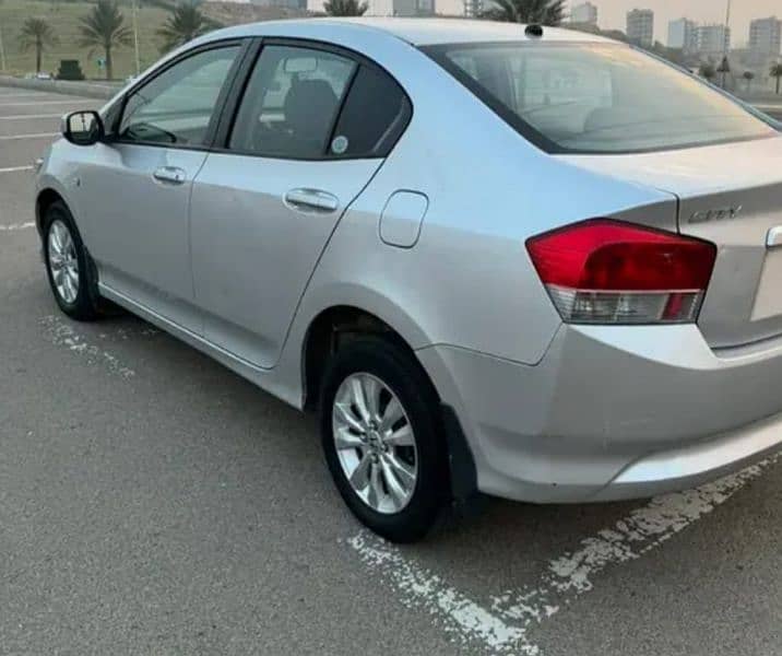 Honda City IVTEC 2010/11 Lahore Registered Family Used 7