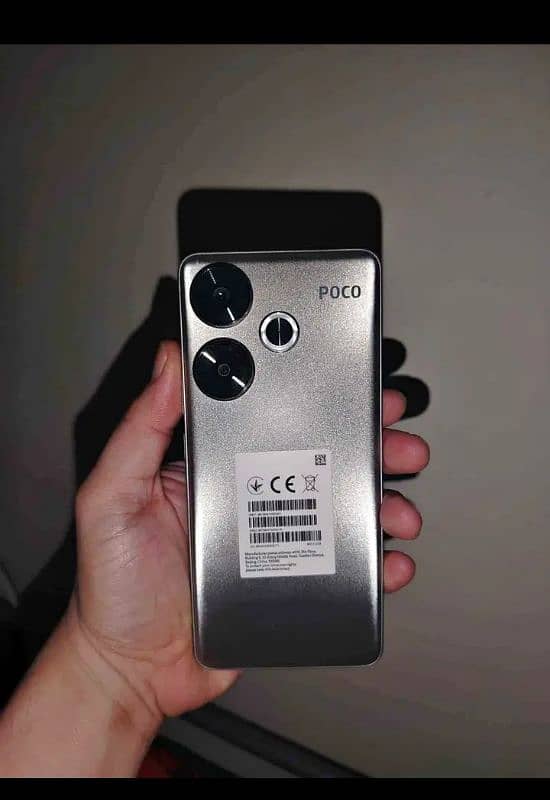 Poco F6 Gaming Phone 120Fps 3