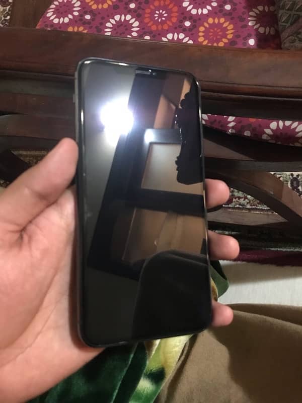 Apple iphone 11 pro max non pta 3