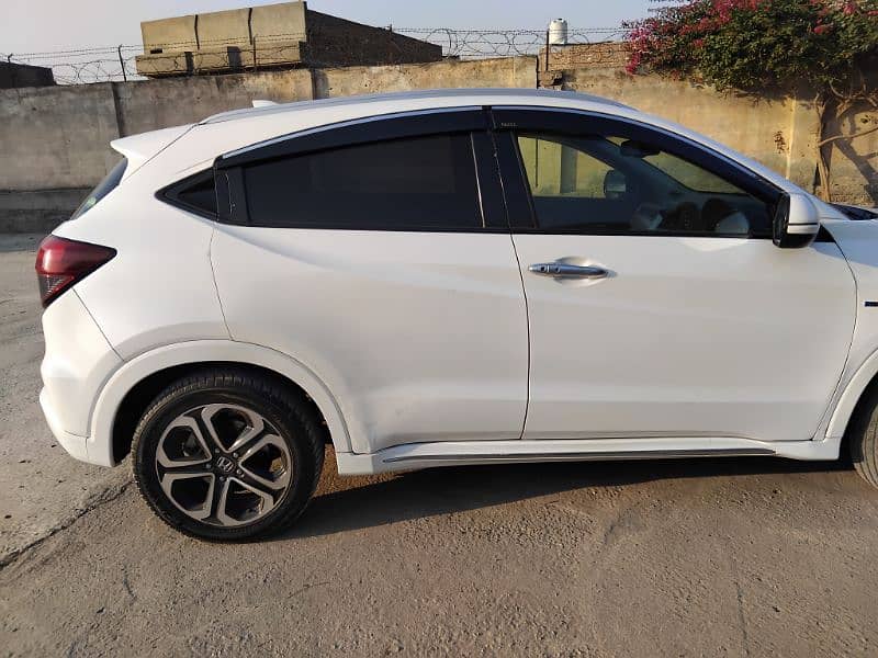 Honda Vezel 2017 3