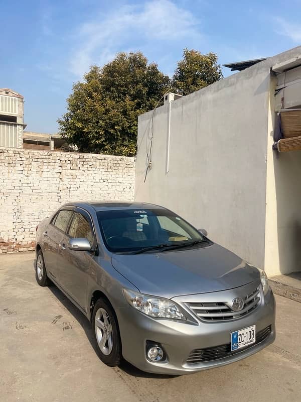 Toyota Corolla GLI 2013 1