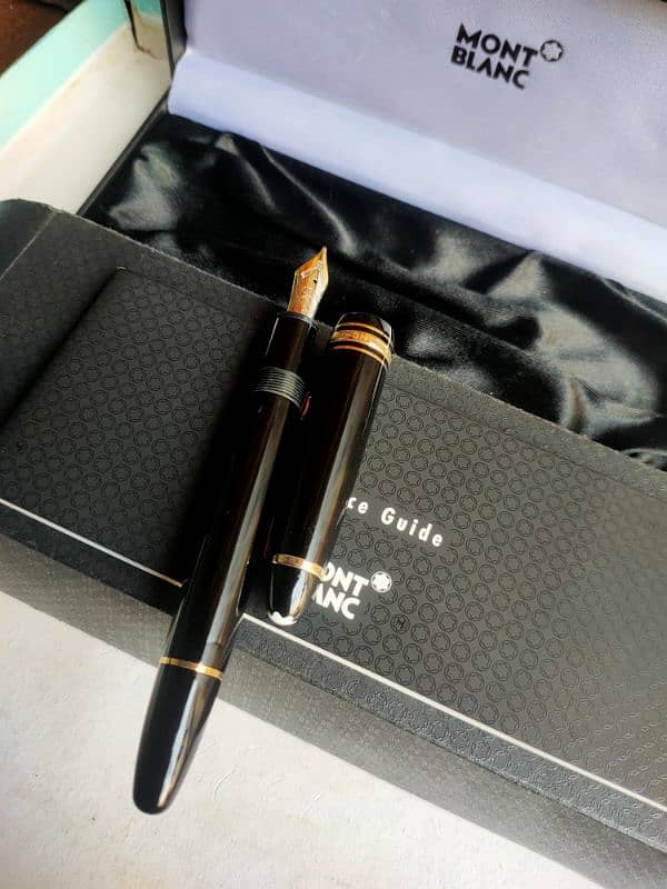 mont Blanc 146 made in germany. 14k gold medium nib. 2