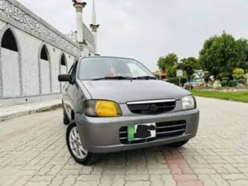 car with driver available Alto garnde 2020 Honda city 2025 1