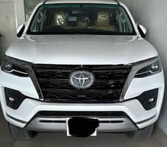 Toyota Fortuner V 2022