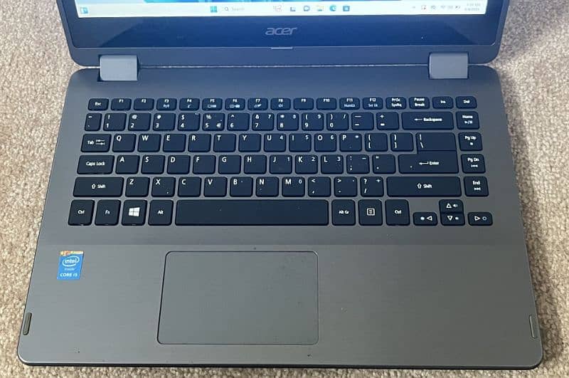 Acer R3 471t - i5 6GB Ram - Touchscreen 1