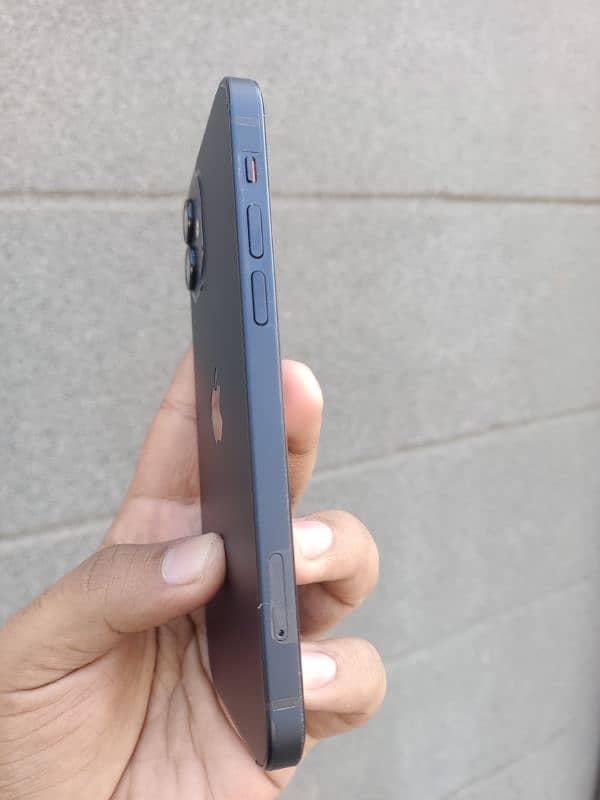 iPhone 12 condition 10 by 10 1